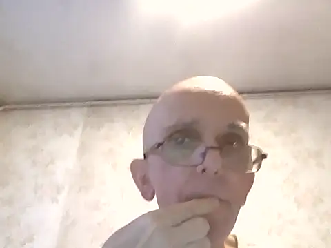 mariusica1xh online show from November 7, 2025, 6:40 am