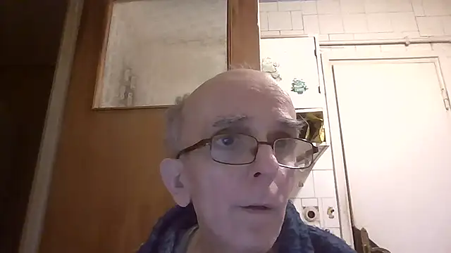 mariusica1xh online show from February 5, 2026, 3:19 pm