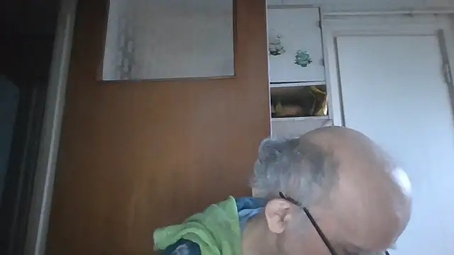 mariusica1xh online show from March 20, 2026, 3:46 pm