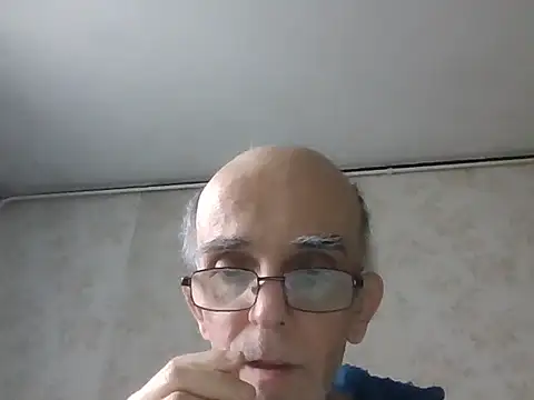 mariusica1xh online show from October 4, 2025, 7:54 am