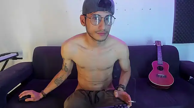 Henrikk senn online show from December 2, 2024, 11:51 am