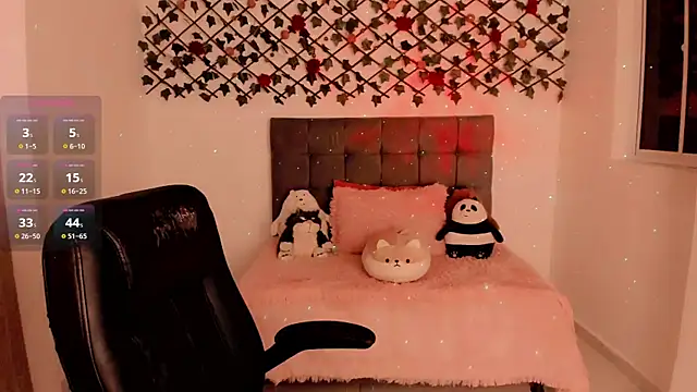 Lilith Miller21 online show from December 1, 2025, 7:59 pm