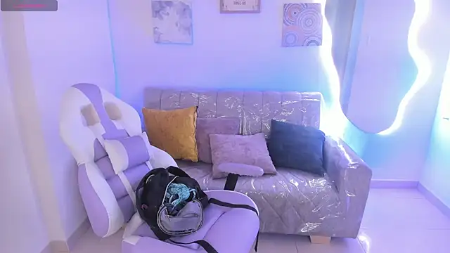 Snapshot of Charlotte_cowell_sub1_ chatting on October 16, 2025, 2:47 pm Charlotte cowell sub1 online show from October 16, 2025, 2:47 pm