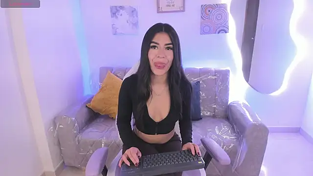 Snapshot of Charlotte_cowell_sub1_ chatting on November 4, 2025, 3:05 pm Charlotte cowell sub1 online show from November 4, 2025, 3:05 pm