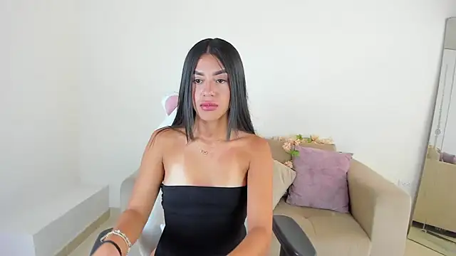 Snapshot of Charlotte_cowell_sub1_ chatting on March 10, 2025, 9:51 pm Charlotte cowell sub1 online show from March 10, 2025, 9:51 pm