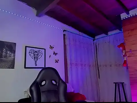 mykaelahoney online show from February 5, 2026, 1:01 am