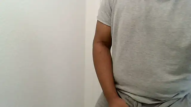Snapshot of daddythiccklegg chatting on February 20, 2025, 8:25 pm daddythiccklegg online show from February 20, 2025, 8:25 pm