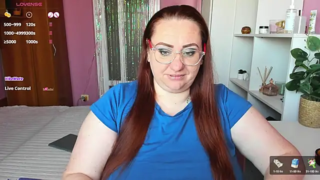 Snapshot of lovely_adelle chatting on February 2, 2025, 7:30 am lovely adelle online show from February 2, 2025, 7:30 am