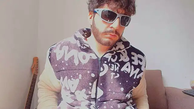 thomas gun online show from April 3, 2026, 2:01 pm