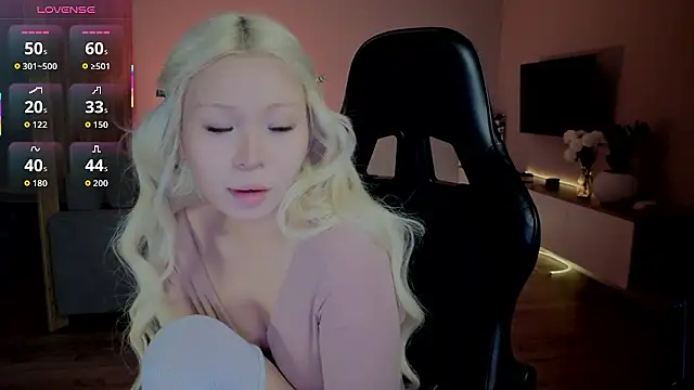 RileyMee online show from January 15, 2026, 4:05 am