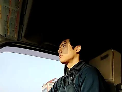 whitebriefboy online show from March 28, 2026, 10:00 pm