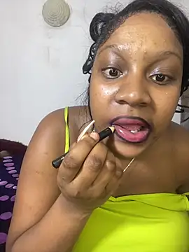 Snapshot of Candy_Love_18 chatting on July 16, 2026, 11:02 pm Candy Love 18 online show from July 16, 2026, 11:02 pm