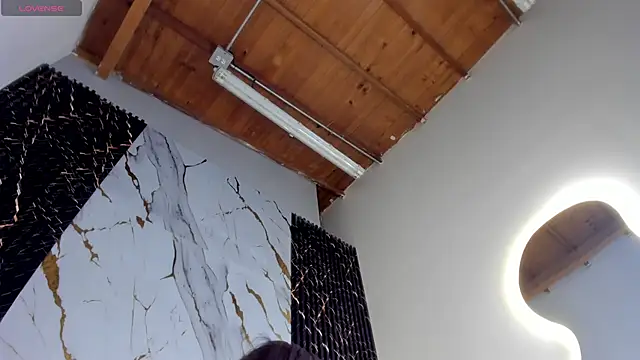 ebony hot1 online show from March 13, 2026, 2:33 pm