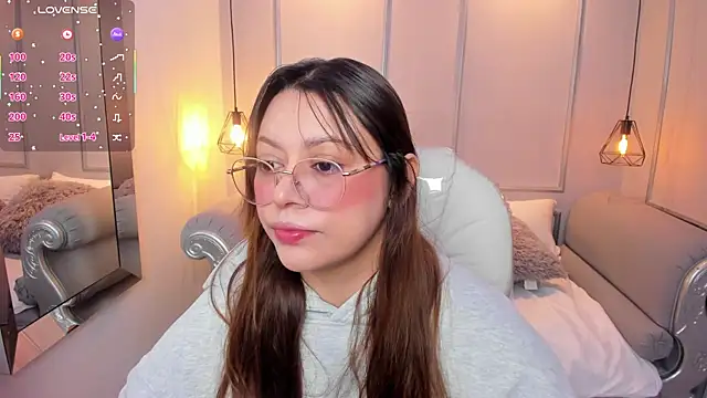 Lanna18 online show from October 11, 2025, 11:44 am