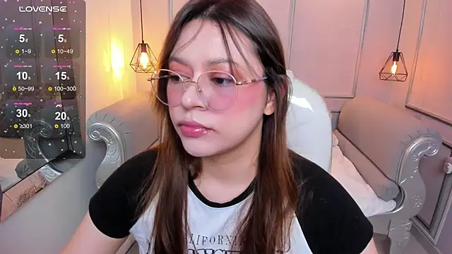 Lanna18 online show from September 16, 2025, 11:55 am