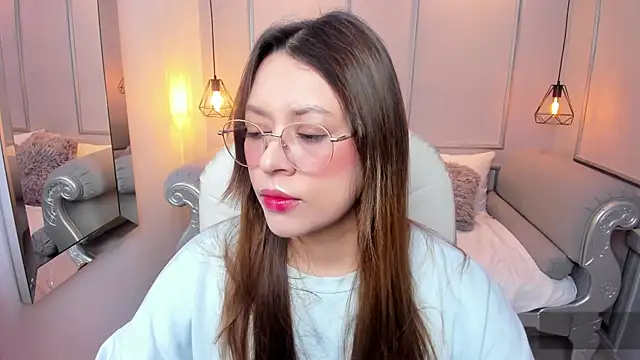 Lanna18 online show from November 1, 2025, 11:59 am