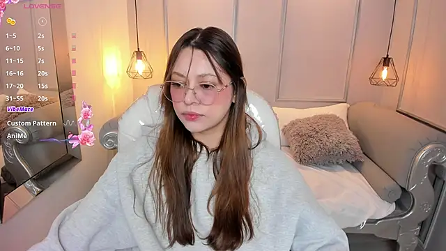 Lanna18 online show from October 21, 2025, 11:53 am