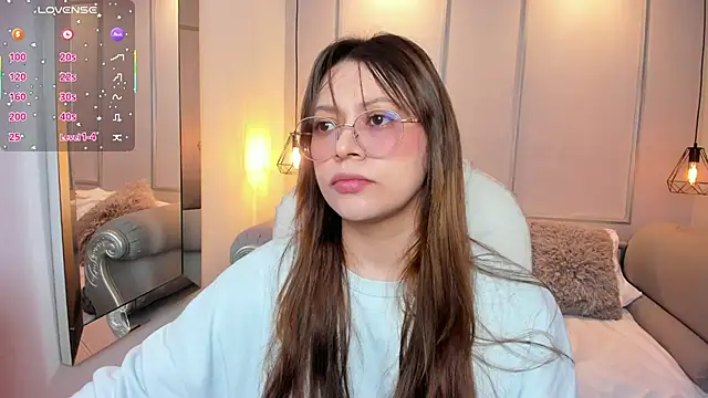 Lanna18 online show from October 17, 2025, 11:56 am