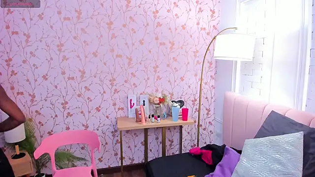 Snapshot of amber-hill chatting on September 27, 2025, 6:58 pm amber-hill online show from September 27, 2025, 6:58 pm