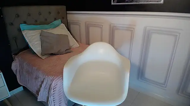 Snapshot of Maria__maria chatting on March 6, 2025, 12:10 am Maria maria online show from March 6, 2025, 12:10 am