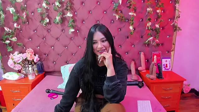 Snapshot of Mariana_Prin chatting on October 16, 2025, 2:42 am Mariana Prin online show from October 16, 2025, 2:42 am