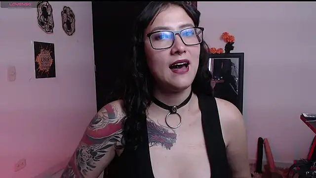 hitomi arata online show from September 28, 2025, 8:16 pm