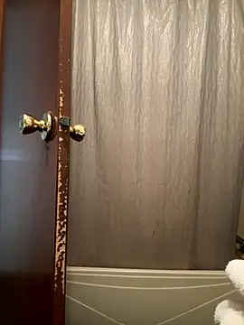 Snapshot of SexyHoneyRedd chatting on November 18, 2025, 3:26 pm SexyHoneyRedd online show from November 18, 2025, 3:26 pm