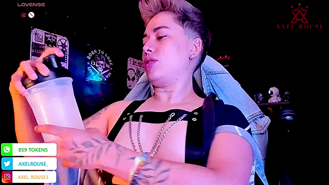 Snapshot of AxelRouse_1 chatting on September 30, 2025, 3:29 pm AxelRouse 1 online show from September 30, 2025, 3:29 pm