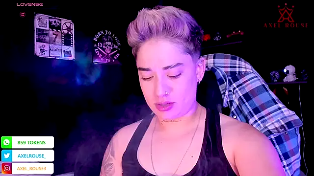 Snapshot of AxelRouse_1 chatting on October 22, 2025, 12:21 am AxelRouse 1 online show from October 22, 2025, 12:21 am