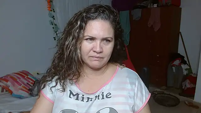 Snapshot of helenca43 chatting on March 2, 2026, 8:32 am helenca43 online show from March 2, 2026, 8:32 am