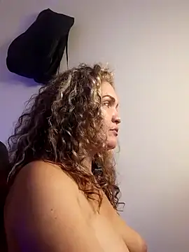 helenca43 online show from March 14, 2025, 10:05 pm