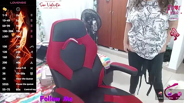 Snapshot of helenca43 chatting on February 21, 2026, 9:11 am helenca43 online show from February 21, 2026, 9:11 am