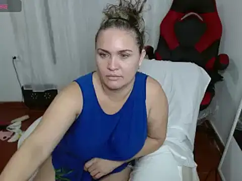 helenca43 online show from March 21, 2025, 11:12 am