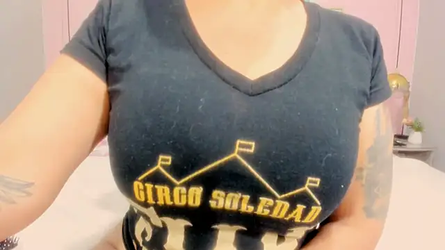 Snapshot of valeriasexxx chatting on February 28, 2025, 11:14 am valeriasexxx online show from February 28, 2025, 11:14 am