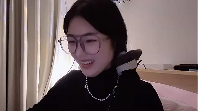 Snapshot of Sweet-Angel999 chatting on March 4, 2026, 2:58 pm Sweet-Angel999 online show from March 4, 2026, 2:58 pm