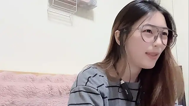 Snapshot of Sweet-Angel999 chatting on February 20, 2026, 4:09 pm Sweet-Angel999 online show from February 20, 2026, 4:09 pm