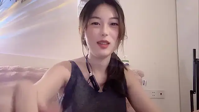 Snapshot of Sweet-Angel999 chatting on January 19, 2026, 1:15 pm Sweet-Angel999 online show from January 19, 2026, 1:15 pm