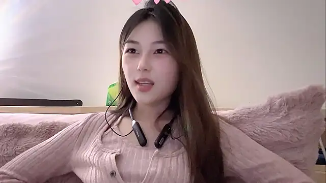 Snapshot of Sweet-Angel999 chatting on February 10, 2026, 9:25 pm Sweet-Angel999 online show from February 10, 2026, 9:25 pm