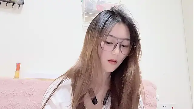 Snapshot of Sweet-Angel999 chatting on February 28, 2026, 4:17 pm Sweet-Angel999 online show from February 28, 2026, 4:17 pm