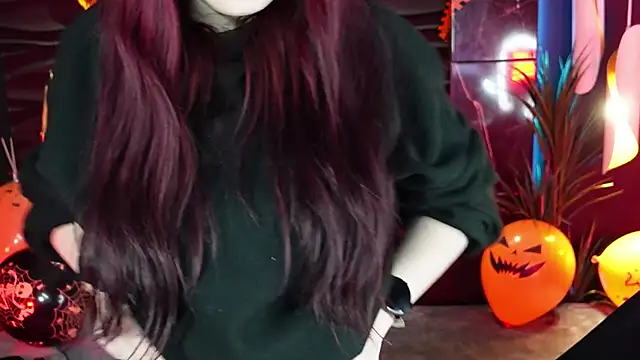 Lily Moonlight online show from October 30, 2025, 7:06 am