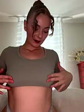 Snapshot of Joanachupa chatting on October 6, 2025, 11:55 am Joanachupa online show from October 6, 2025, 11:55 am