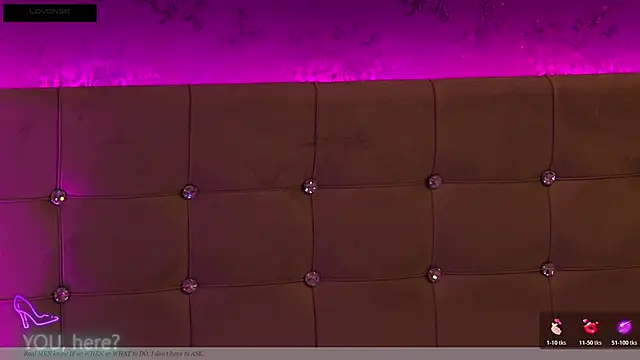 ZoeMesmerize online show from November 10, 2025, 3:55 am