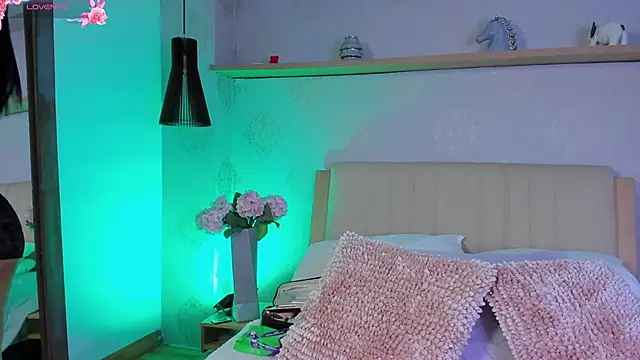 Snapshot of CamilleLynn chatting on September 30, 2025, 1:33 am CamilleLynn online show from September 30, 2025, 1:33 am