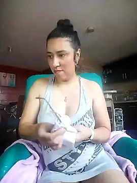 Im Alma  online show from April 14, 2026, 9:09 pm