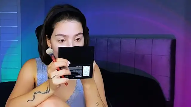 Stacy Gonzales  online show from September 21, 2025, 6:40 am