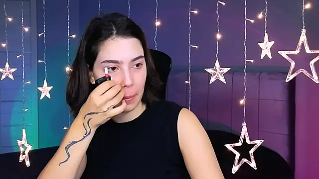 Stacy Gonzales  online show from October 5, 2025, 6:15 am