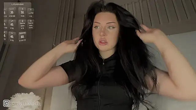 Snapshot of MENNDI chatting on October 23, 2025, 10:47 am MENNDI online show from October 23, 2025, 10:47 am