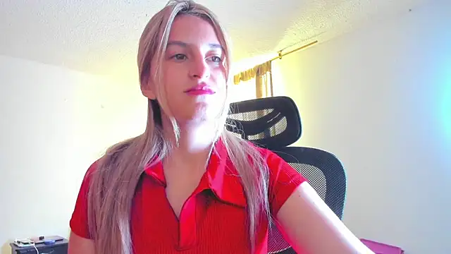 GiaRoussel online show from March 31, 2026, 4:31 pm