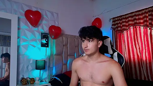 santyago taylor online show from February 17, 2025, 6:50 pm