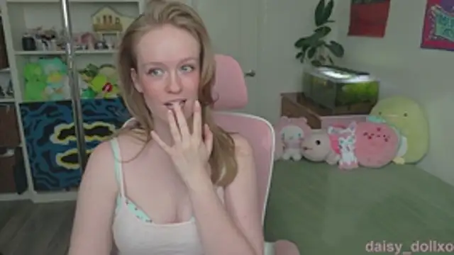Daisy Dollxo online show from April 24, 2026, 9:39 pm